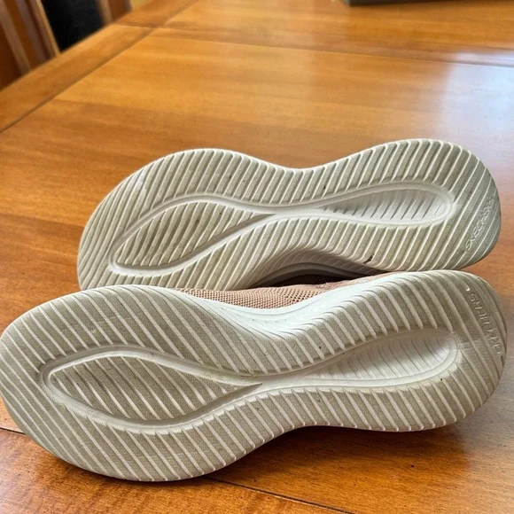 Skechers Light Brown, Slip-In Athletic Sneakers, size 8.5 - Picture 4 of 6